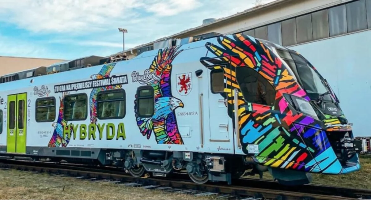 Wiadomości, Transport PolandRock Festival Województwo uruchami dodatkowe pociągi - zdjęcie, fotografia