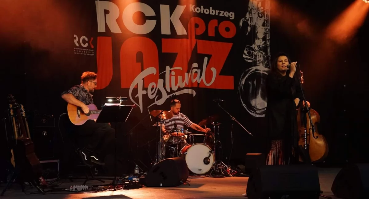 Koncerty, ulicach Kołobrzegu Rusza edycja Festival - zdjęcie, fotografia