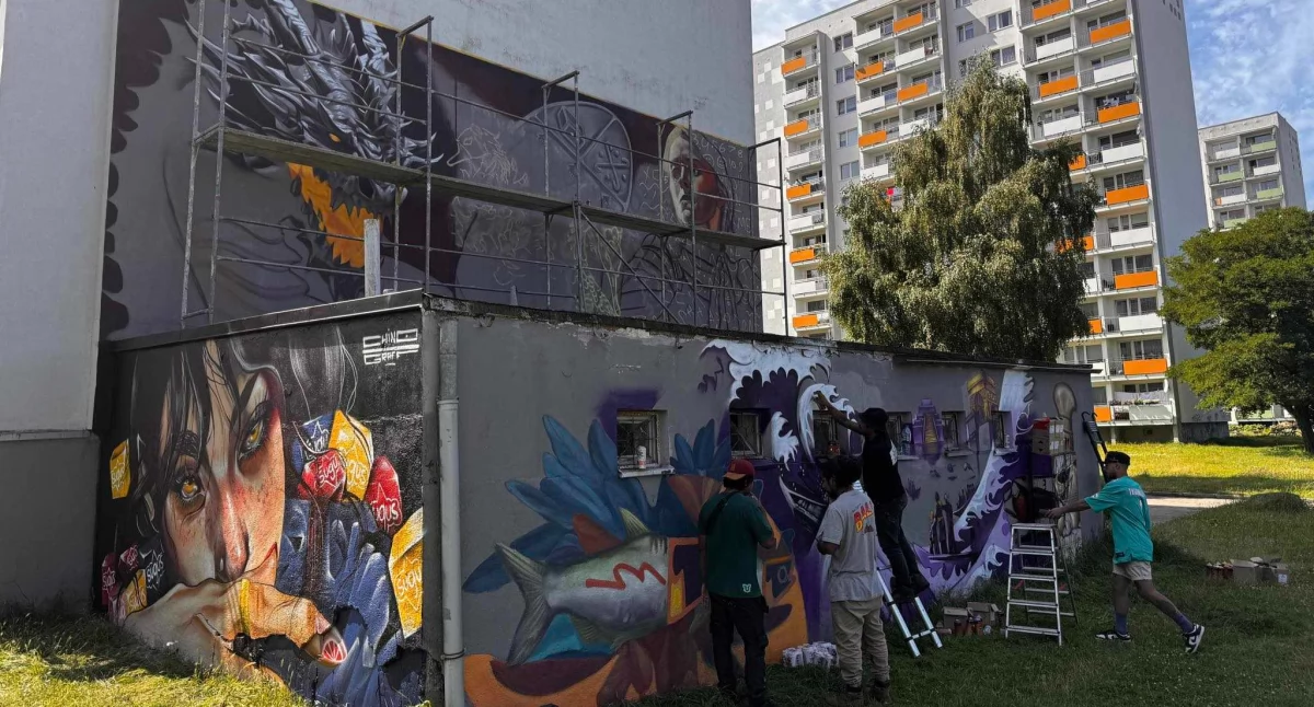 Wiadomości, Powstaje mural Zygmuntowskiej dzieło ekipy Kolumbii - zdjęcie, fotografia