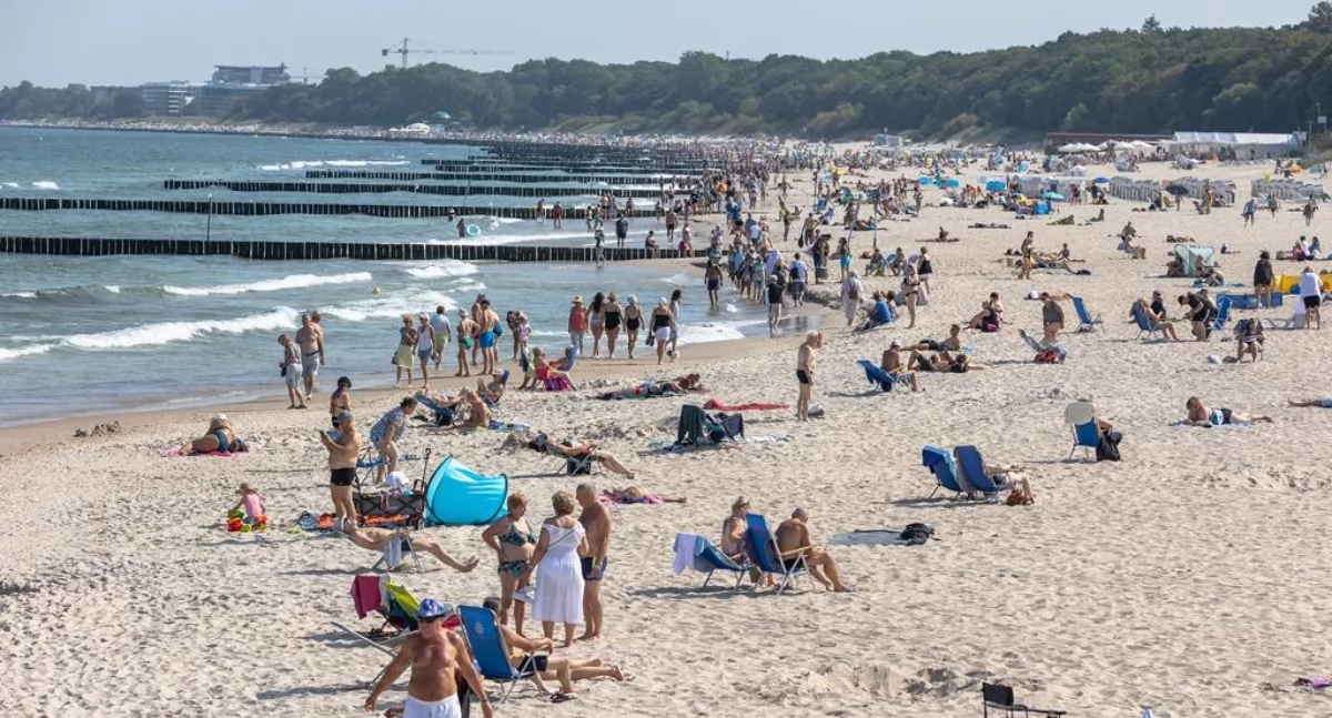 Wiadomości, Pogoda marzenie plażach tłumów Wymarzony odpoczynek zdjęcia - zdjęcie, fotografia