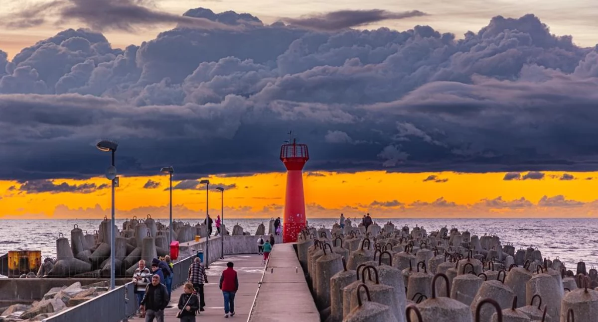 Wiadomości, Kołobrzeg spokojny piękny sezonie (foto) - zdjęcie, fotografia