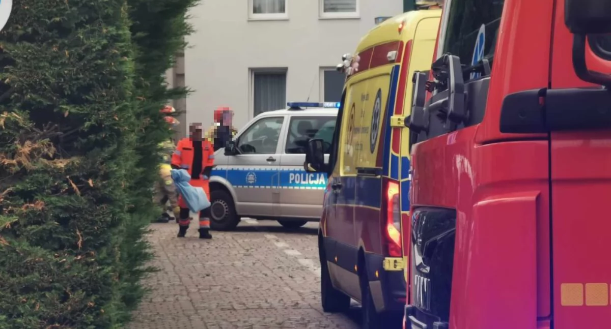 Wiadomości, Tragedia Kołobrzegu Kobieta spadła dachu - zdjęcie, fotografia