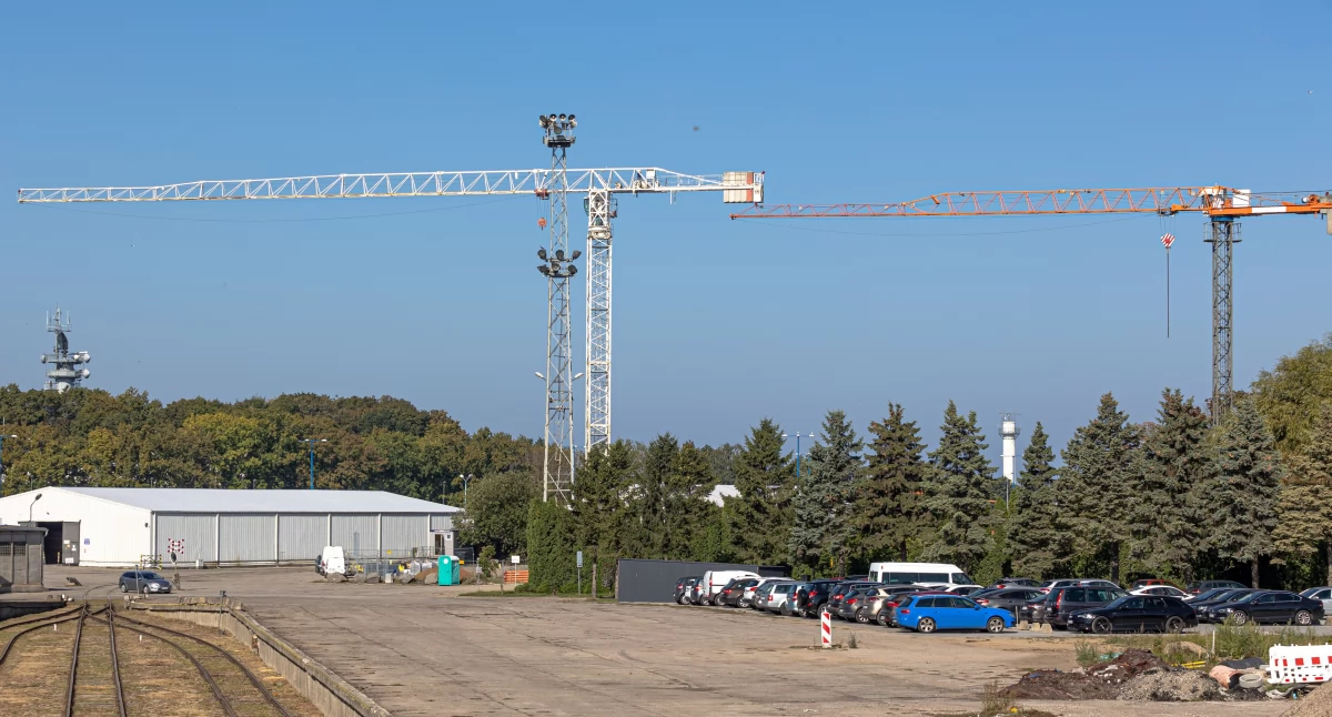 Inwestycje, Betonoza porcie potrzebna trwają prace ważnej inwestycji - zdjęcie, fotografia
