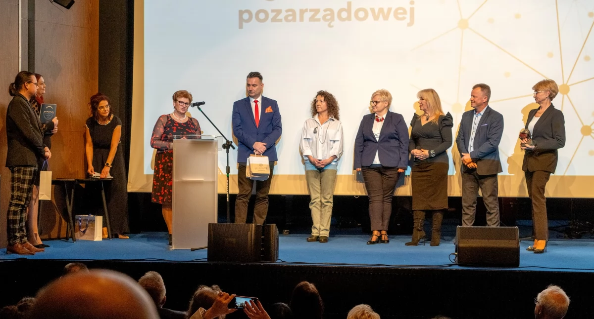 Wiadomości, Wystartował konkurs Wolontariusz Zgłoś osoby organizacje - zdjęcie, fotografia
