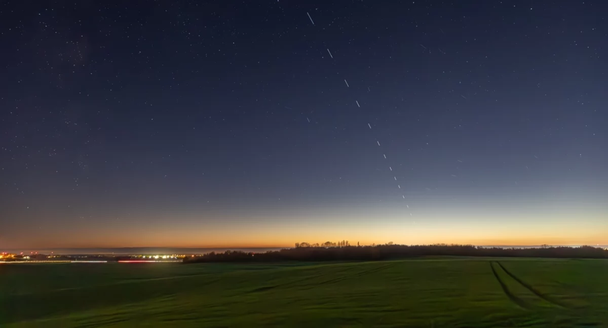 Wiadomości, Kolejna porcja Starlinków Zdążyliście zobaczyć - zdjęcie, fotografia