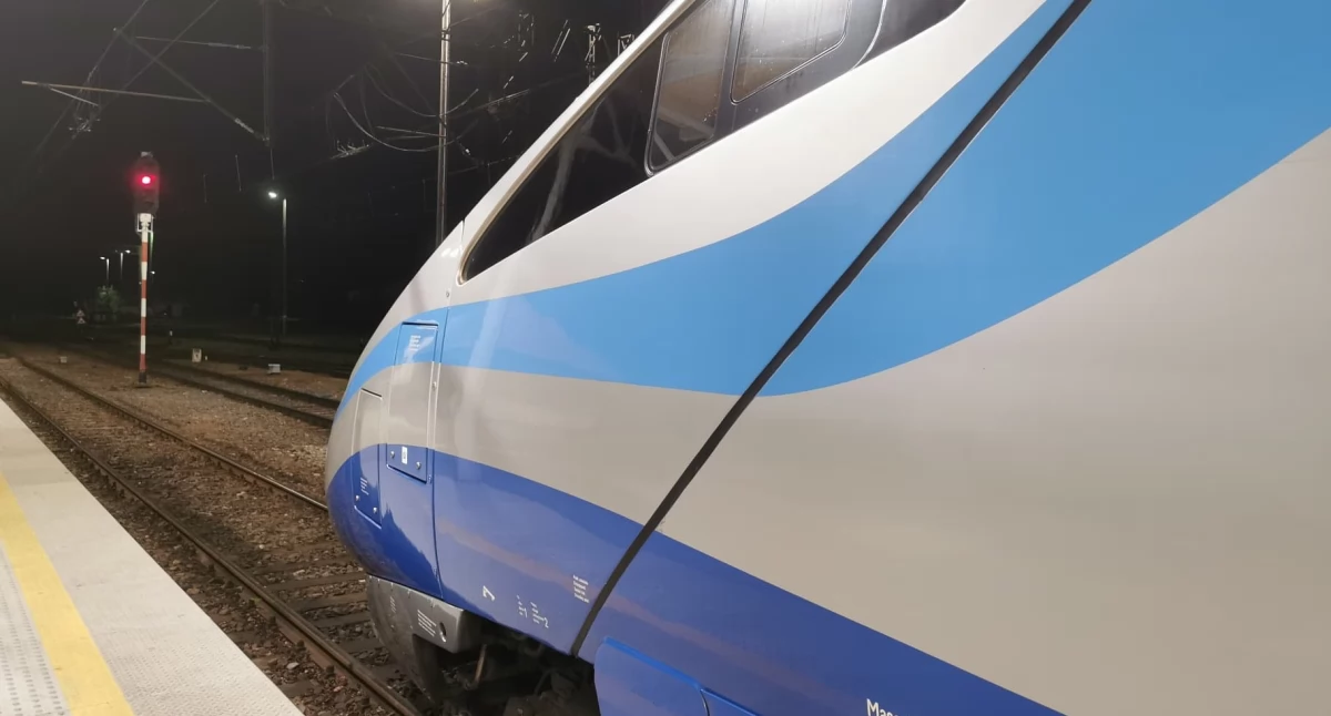 Wiadomości, Wraca pendolino połączenia Warszawy Krakowa Wrocławia - zdjęcie, fotografia