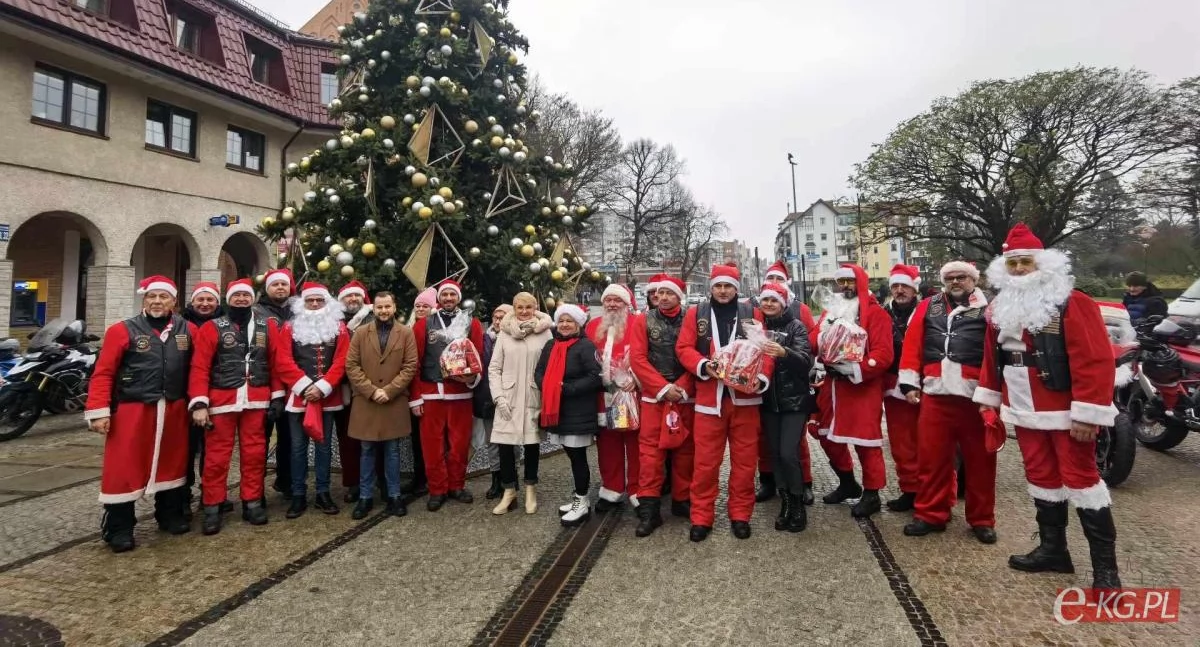 Wiadomości, Mikołaje motorach razem pomocą seniorów finał Motopaczki (zdjęcia) - zdjęcie, fotografia