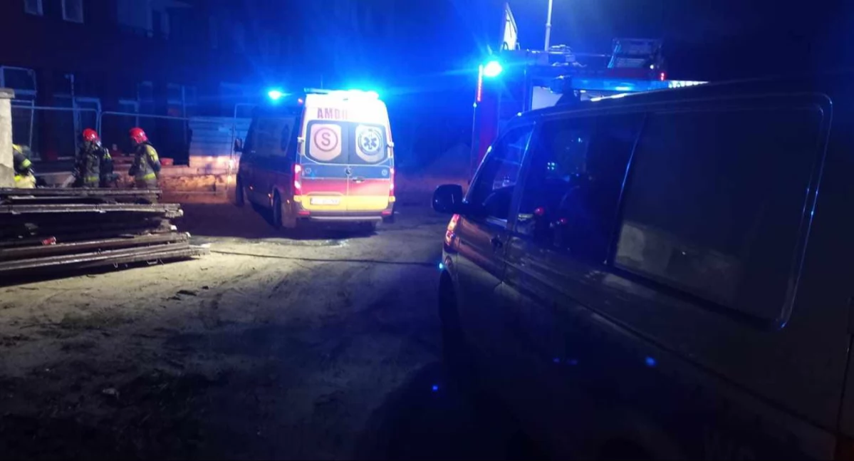 Straż Pożarna, Pożary poparzony mężczyzna Pracowita strażaków - zdjęcie, fotografia