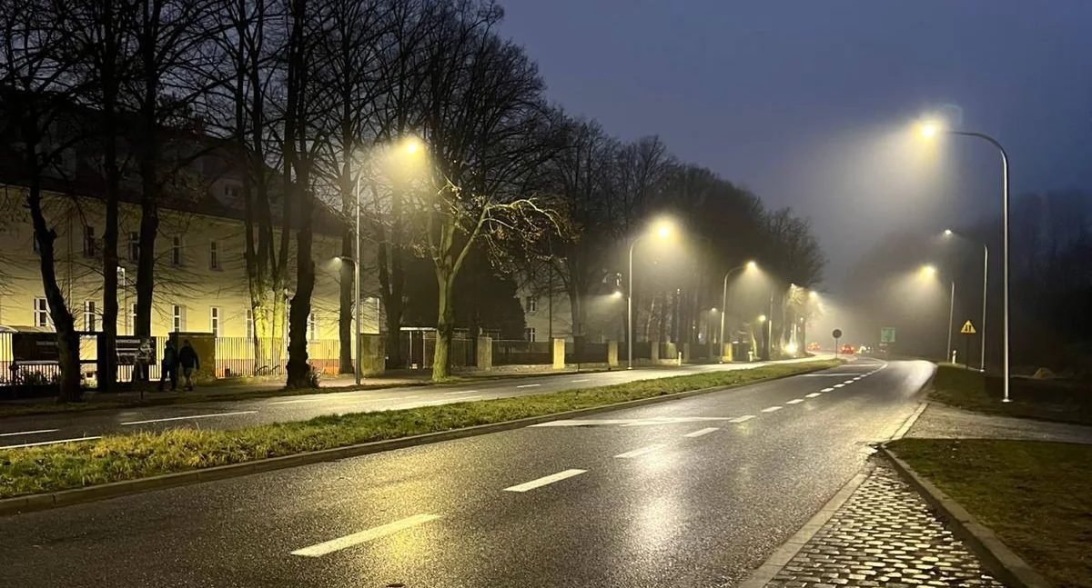 Inwestycje, ciąg rowerowo pieszy został doświetlony Bezpieczniej wzdłuż ulicy Koszalińskiej - zdjęcie, fotografia