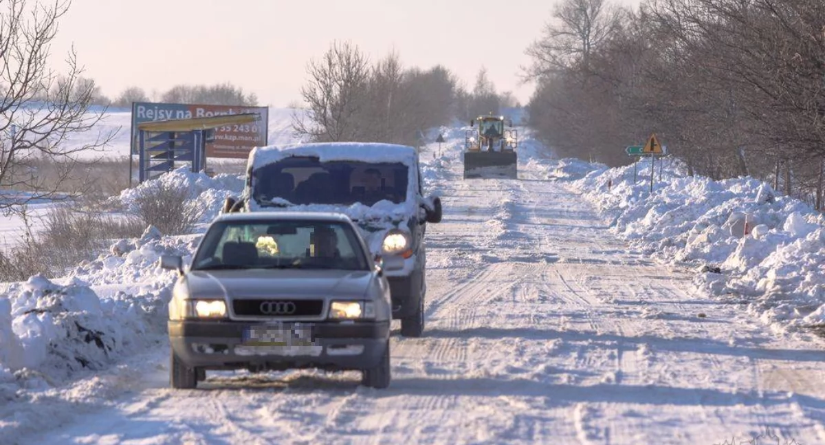 Pogoda w Kołobrzegu , Zamiecie opady śniegu silne wiatry ostrzega przed załamaniem pogody - zdjęcie, fotografia