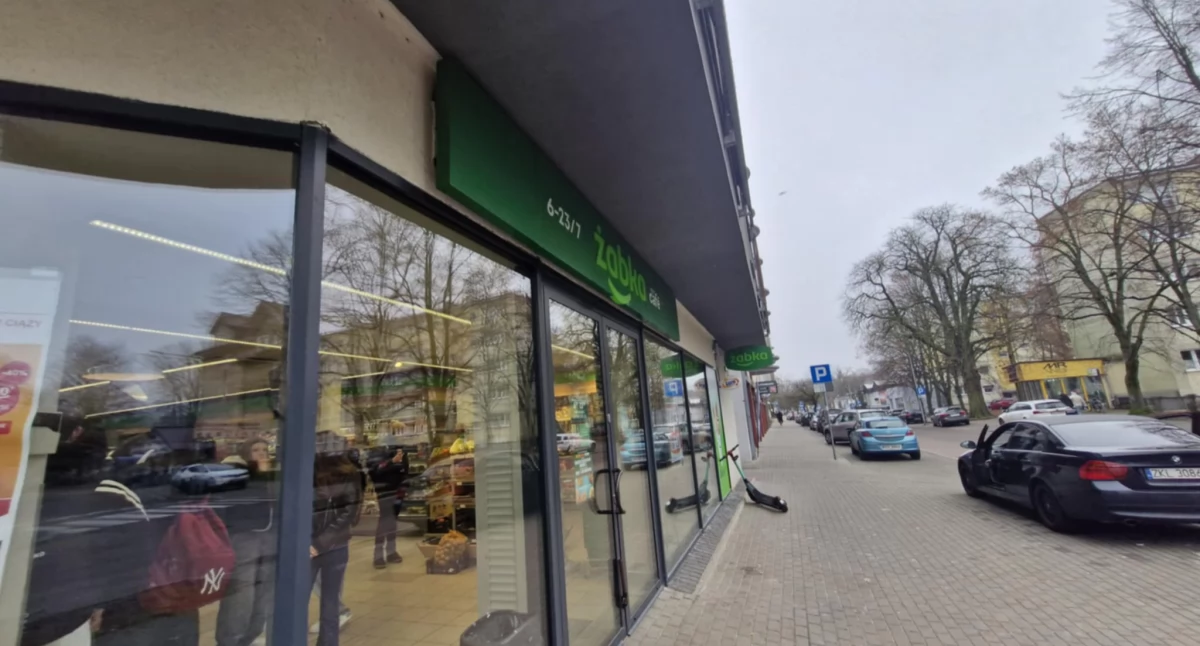 Wiadomości, sklepów najwięcej Żabki zdominowały Kołobrzeg będą powstawały kolejne - zdjęcie, fotografia