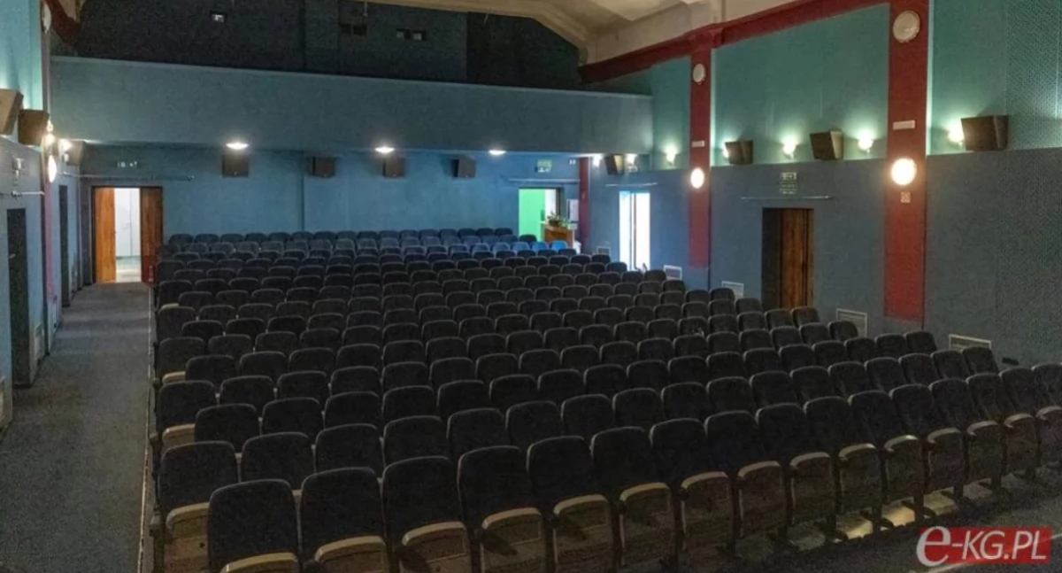 Kino, Wybrzeże weekend dużym ekranie - zdjęcie, fotografia