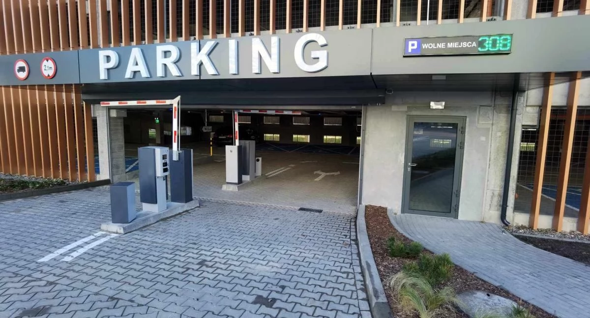 Wiadomości, Automatyczny parking ludzki problem Kierowcy wiedzą parkować Kamiennej - zdjęcie, fotografia