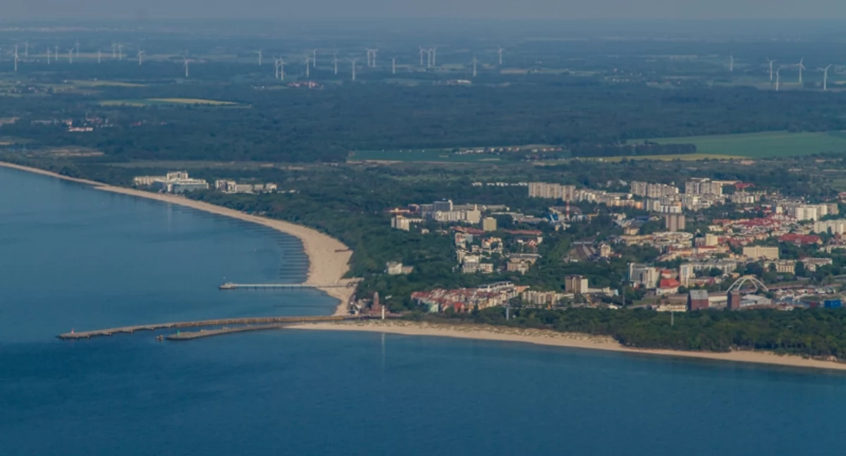 Wiadomości, balonem Kołobrzegiem zapłacono aukcji WOŚP - zdjęcie, fotografia