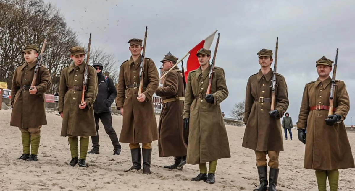 Wiadomości, inscenizacji szeregiem różnych wydarzeń Program obchodów rocznicy Kołobrzeg - zdjęcie, fotografia