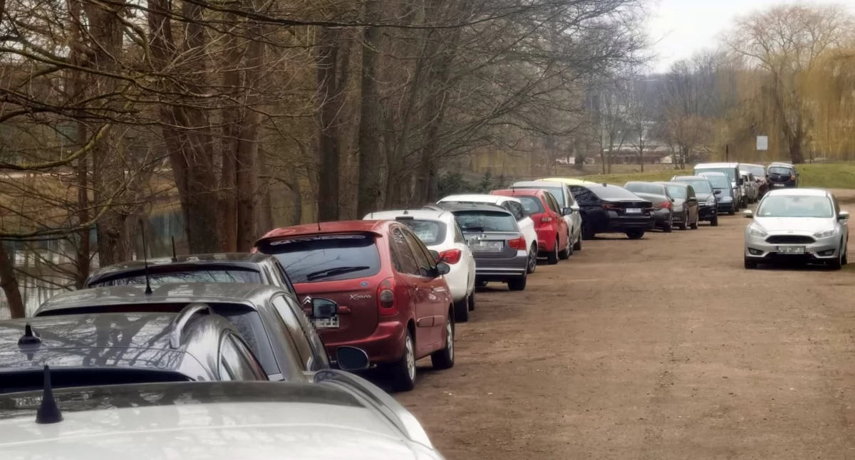 Wiadomości, bezpłatny parking mieście Jednak kierowcy uważajcie - zdjęcie, fotografia