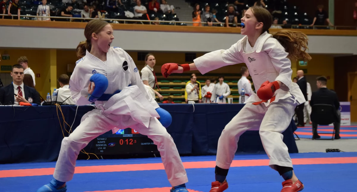 Sporty Walki, Karatecy Morote sukcesami stolicy Cztery medale międzynarodowym turnieju - zdjęcie, fotografia
