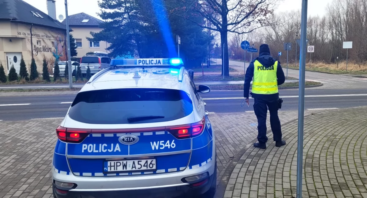 Kronika policyjna, Piesi rowerzyści lupą policji Posypały mandaty nawet - zdjęcie, fotografia