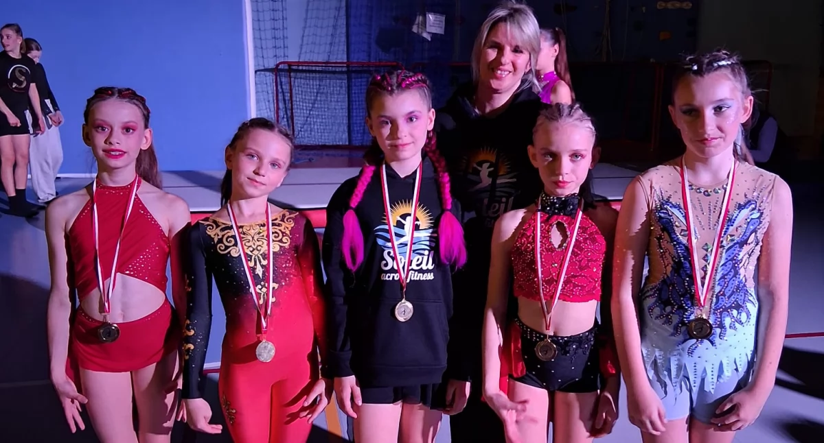 Inne Sporty, Sukcesy ogólnopolskiej scenie Zawodniczki fitness Soleil medalami - zdjęcie, fotografia