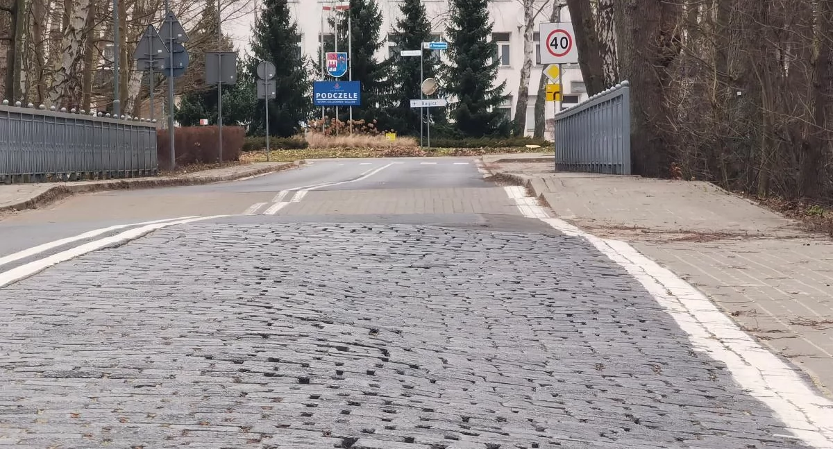 Wiadomości, Strategiczna droga remontu Kołobrzeg rozmawia wojskiem - zdjęcie, fotografia