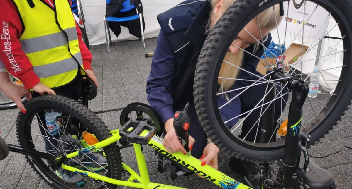 Wiadomości, Znakowanie rowerów przez policję Kwietniowe terminy - zdjęcie, fotografia