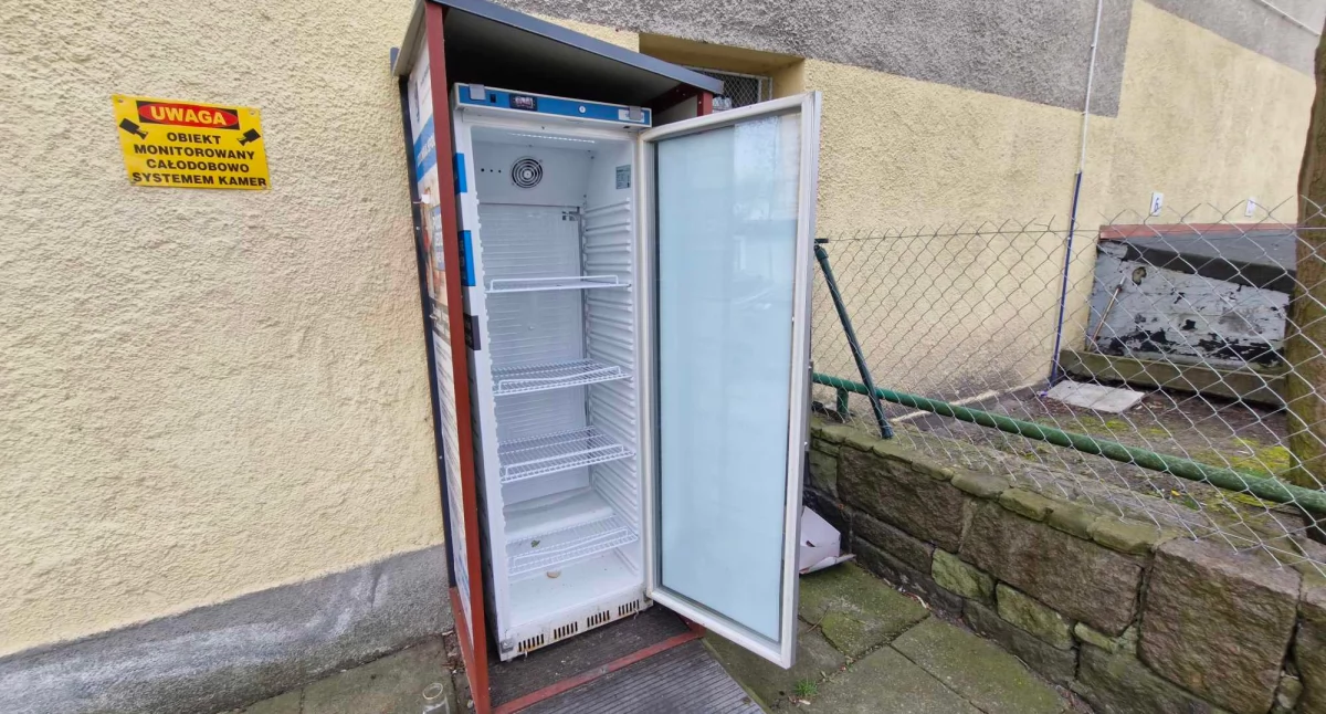 Wiadomości, Zostanie jedzenie świętach Ktoś może potrzebować - zdjęcie, fotografia