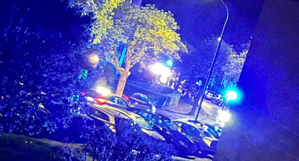 Wiadomości, Ewakuacja pięciogodzinna akcja straży pożarnej - zdjęcie, fotografia