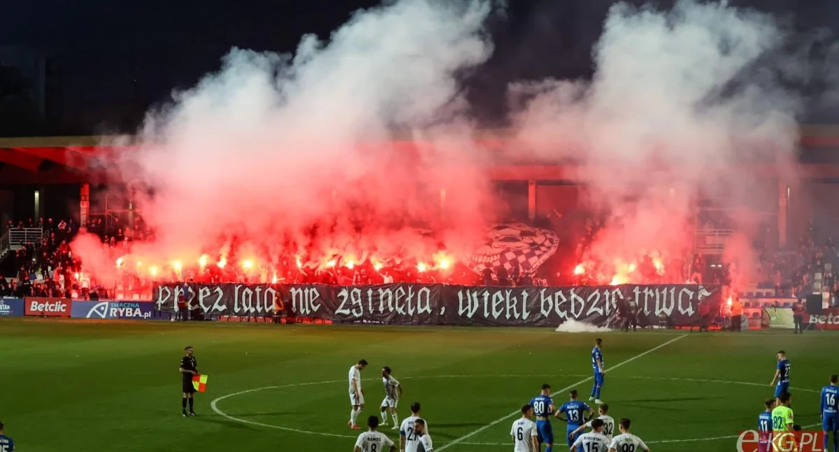 Wiadomości, Kotwica Kołobrzeg ukarana Stadion częściowo zamknięty - zdjęcie, fotografia