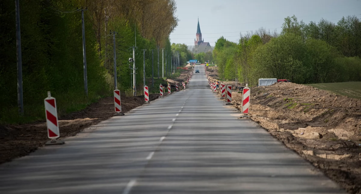 Wiadomości, mosty szersza jezdnia cicha nawierzchnia Zobacz postępują prace DW102 [ZDJĘCIA] - zdjęcie, fotografia