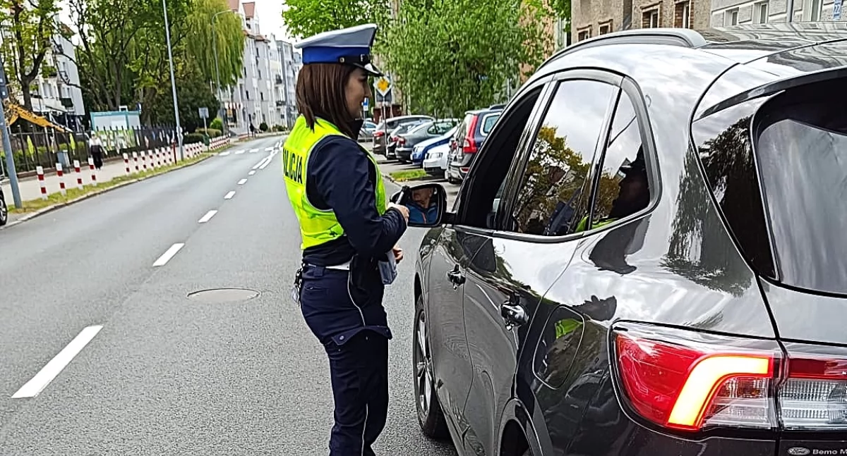 Kronika policyjna, pasów telefonem kierownicą wykroczeń jeden dzień Policja podsumowała akcję - zdjęcie, fotografia
