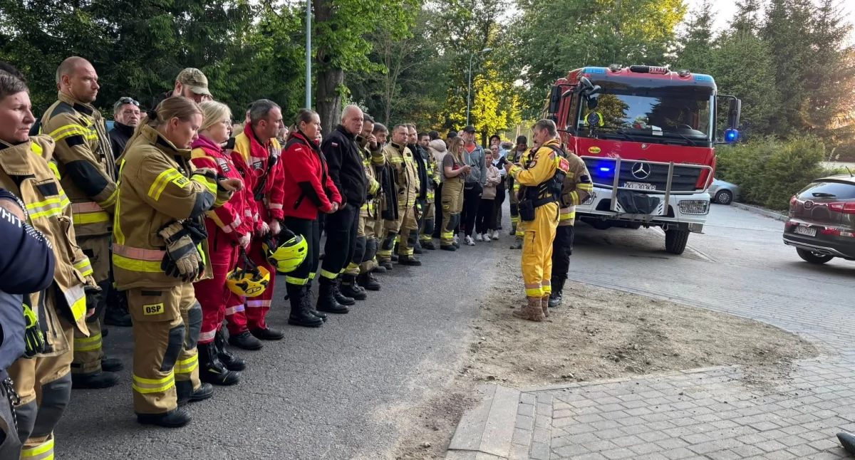 Wiadomości, Szczęśliwy finał poszukiwań latki schizofrenią Kobieta odnaleziona została kilku godzinach - zdjęcie, fotografia