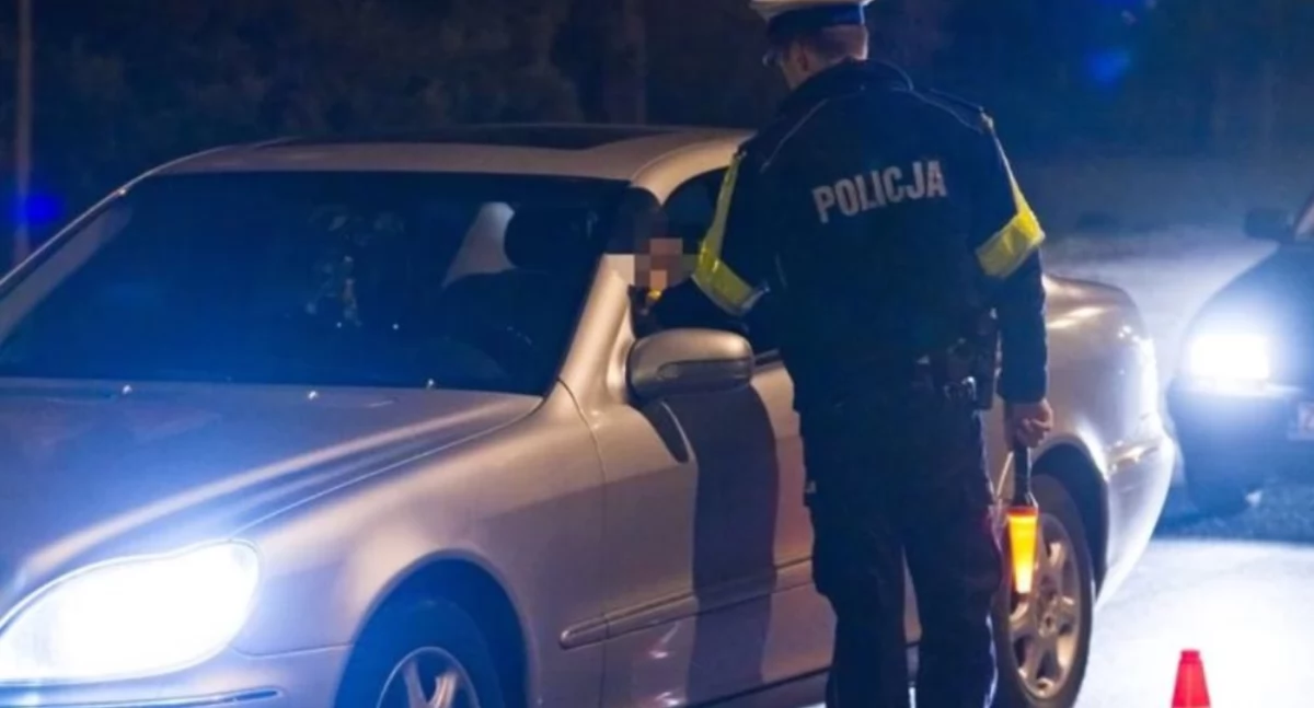 Kronika policyjna, Policja odpuszcza Kolejne zatrzymania jazdę uprawnień alkoholu - zdjęcie, fotografia