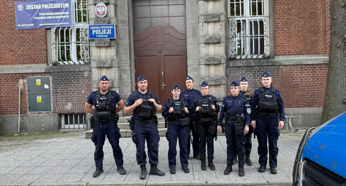 Wiadomości, Będą obecni plażach promenadzie centrum Więcej policjantów Kołobrzegu - zdjęcie, fotografia