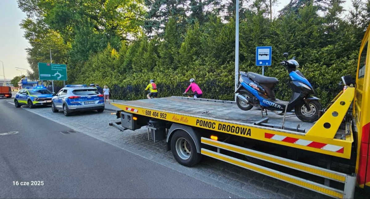 Kronika policyjna, Pijany motorowerzysta pasażerką Blisko promile alkoholu zatrzymała policja - zdjęcie, fotografia