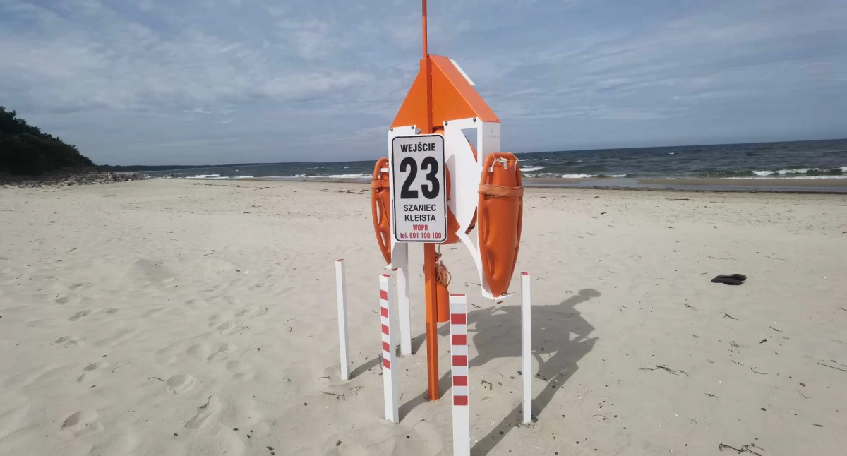 Wiadomości, niestrzeżonych plażach zamontowano stojaki życia - zdjęcie, fotografia