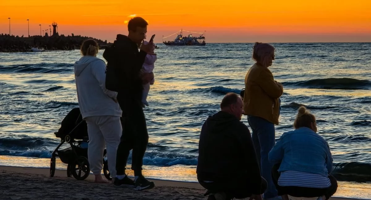 Wiadomości, Kołobrzeg podium! Plaża rodzin dziećmi - zdjęcie, fotografia