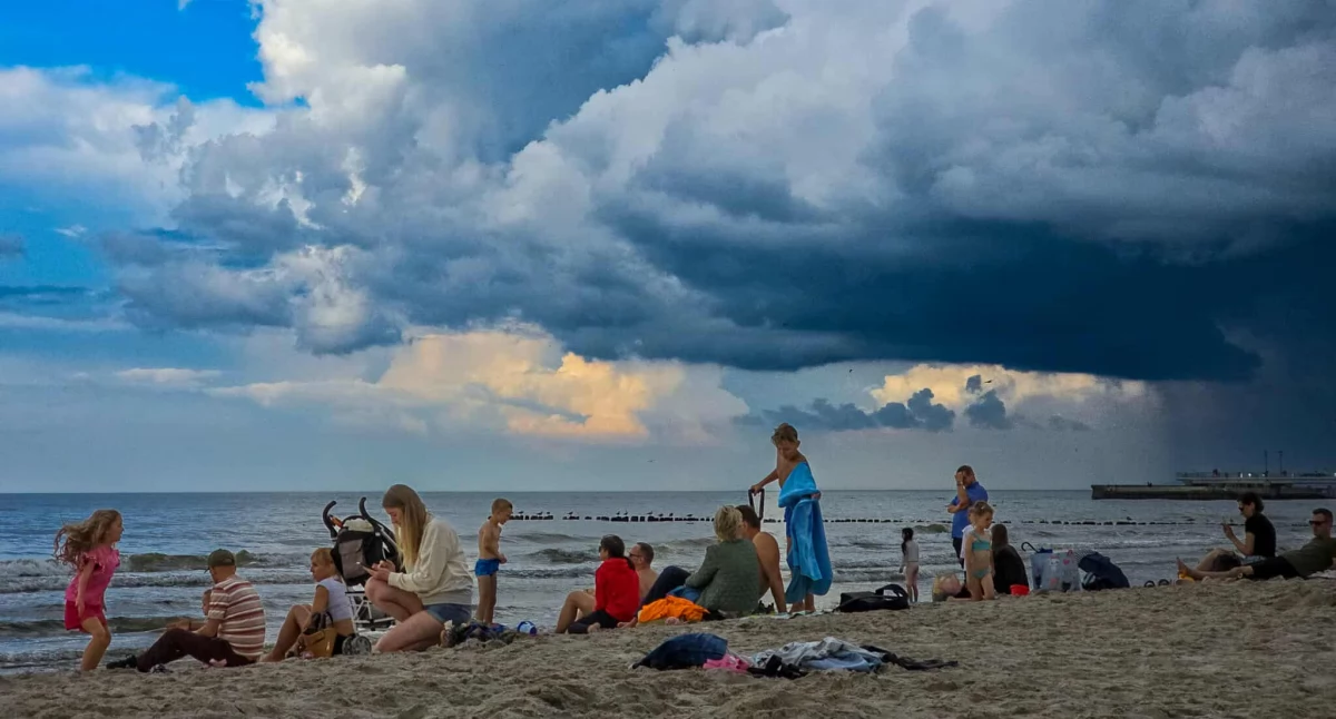 Wiadomości, Bałtykiem upału klimatycznie wyglądał letni weekend [zdjęcia] - zdjęcie, fotografia