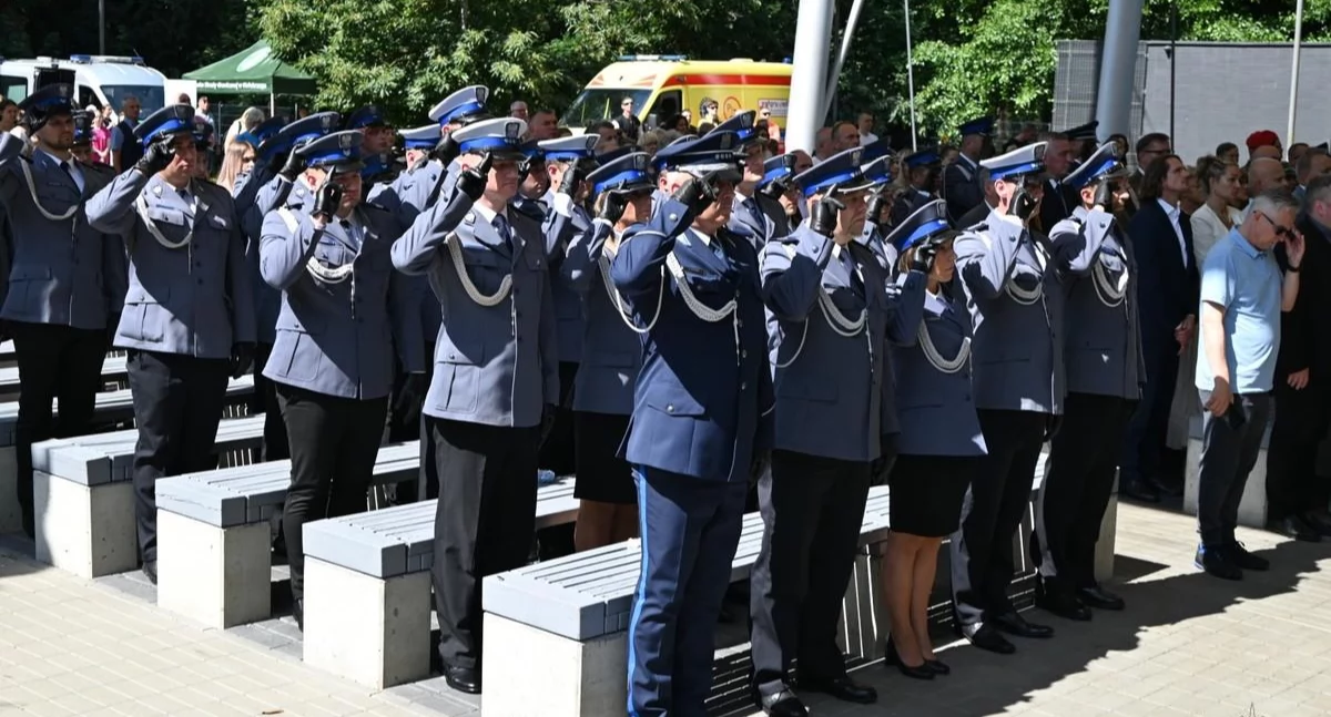 Wiadomości, Awanse wyróżnienia festyn mieszkańców Święto Policji Kołobrzegu - zdjęcie, fotografia