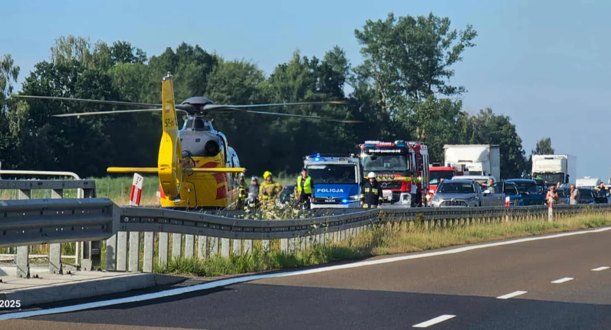 Wypadki drogowe, Smiglowiec Droga zablokowana - zdjęcie, fotografia