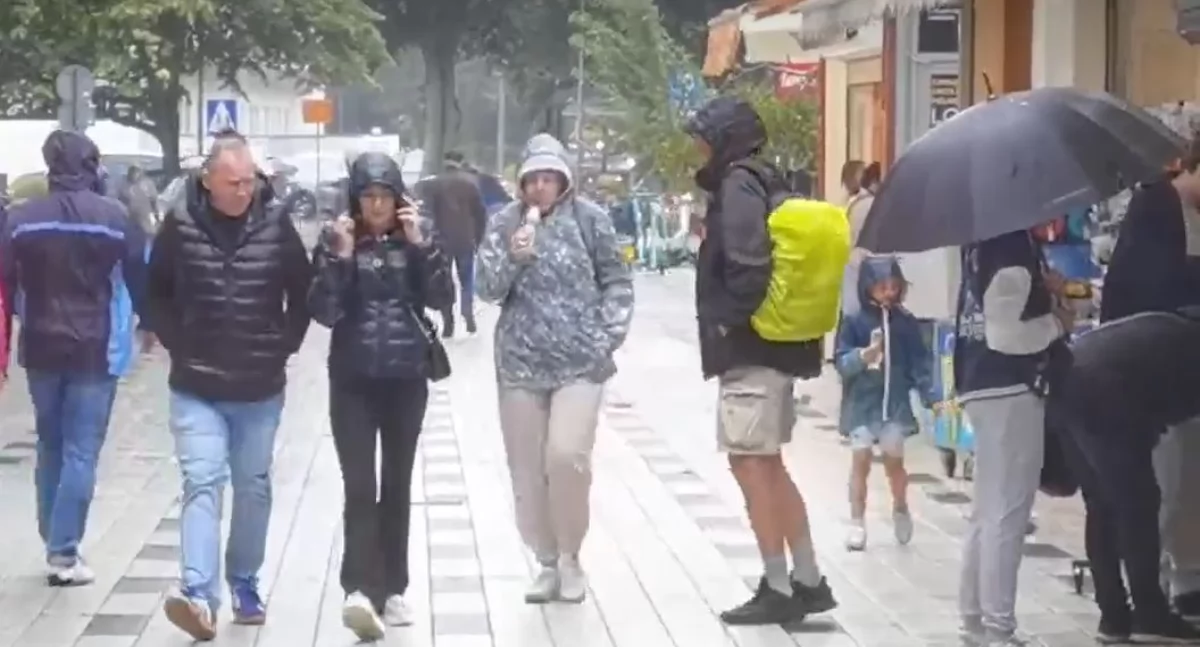 Wiadomości, Internet straszył pustkami Kołobrzegu Statystyki mówią innego - zdjęcie, fotografia