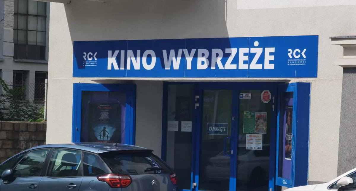 Komunikaty, Ogłoszenie pracownik pełny - zdjęcie, fotografia