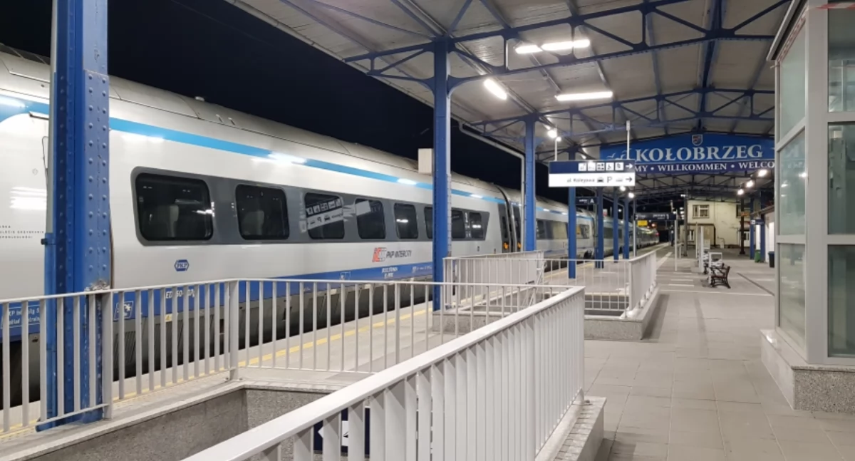 Wiadomości, pendolino pociągiem Kołobrzegu Zakopanego - zdjęcie, fotografia