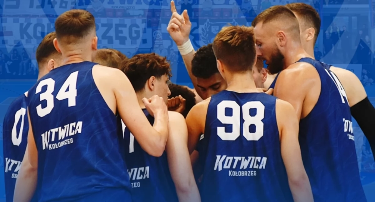 Koszykówka, Derby Pomorza Zachodniego Później siebie prezentem kibiców - zdjęcie, fotografia
