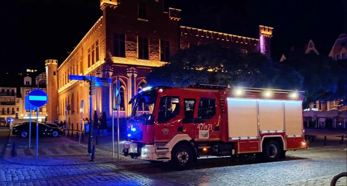 Straż Pożarna, Strażacy interweniowali centrum Kołobrzegu - zdjęcie, fotografia