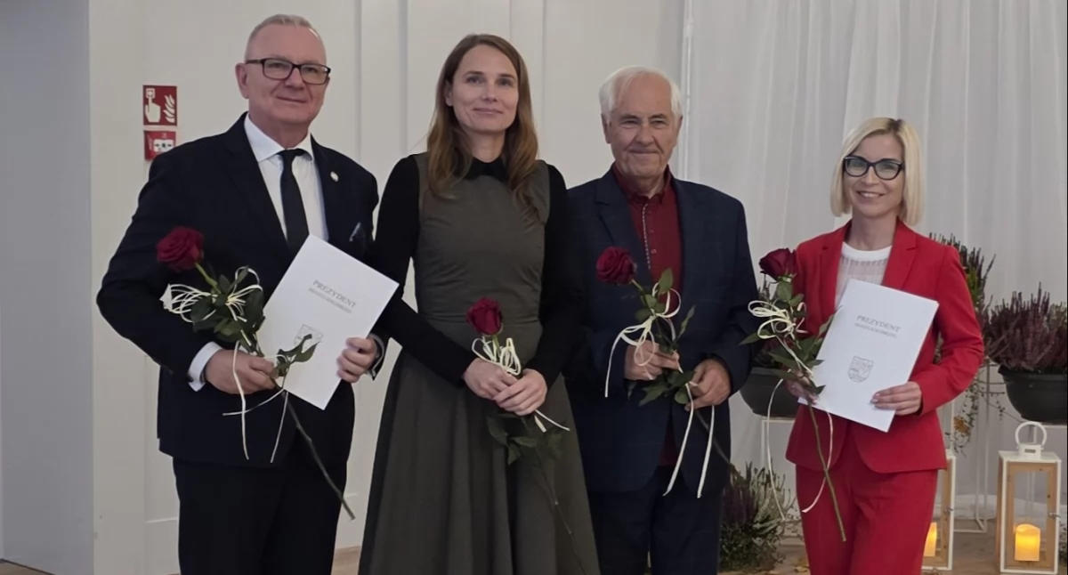 Wiadomości, Nauczyciele nagrodami Prezydent Miasta - zdjęcie, fotografia