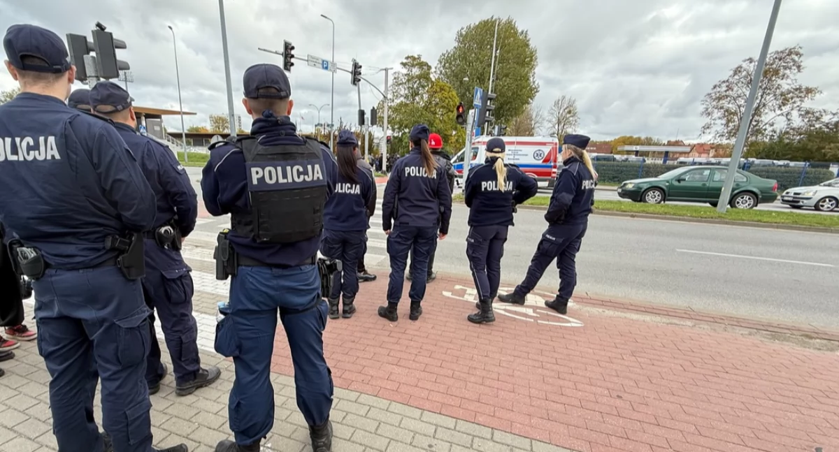 Kronika policyjna, Policyjna akcja meczu Zatrzymano pięciu kibiców Trzebiatowa - zdjęcie, fotografia