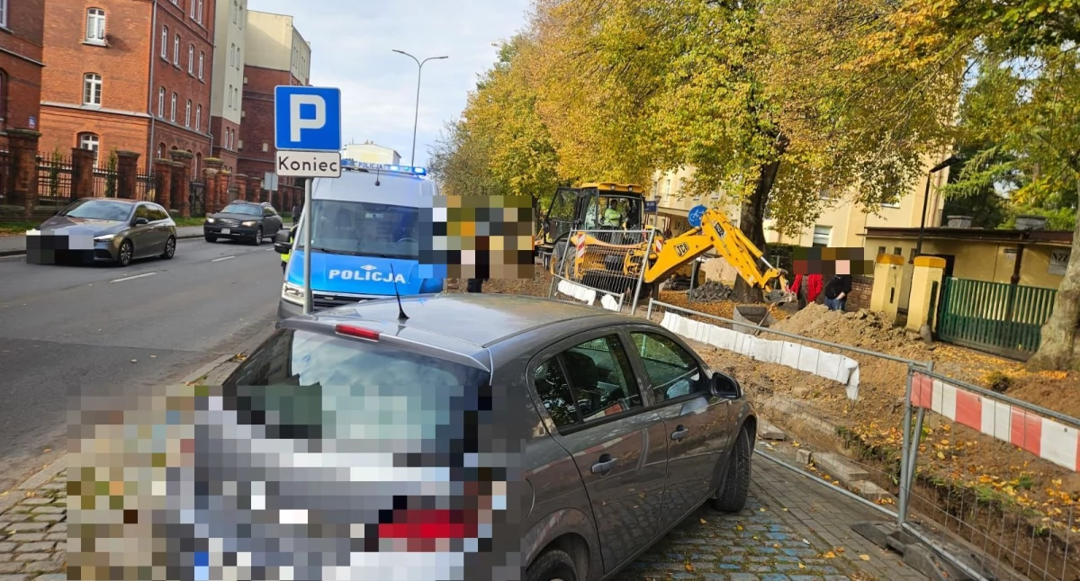 Kronika policyjna, latek prowadził narkotykach Wpadł ręce drogówki - zdjęcie, fotografia