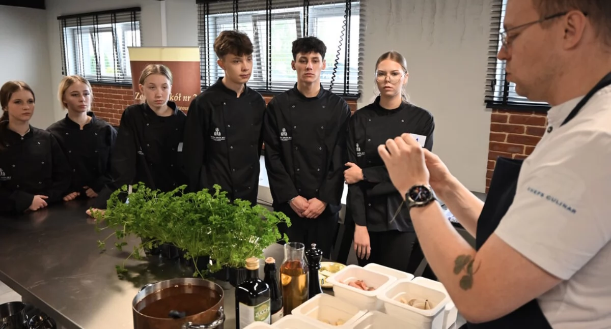 Wiadomości, Risotto krewetkami danie Mistrza Kuchni Junior - zdjęcie, fotografia