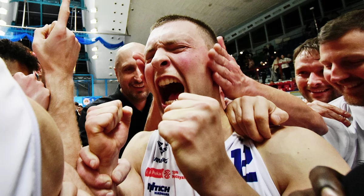 Koszykówka, Kotwica Morski Kołobrzeg kolejnym zwycięstwem Pokonała Eneę Basket Poznań [zdjęcia] - zdjęcie, fotografia