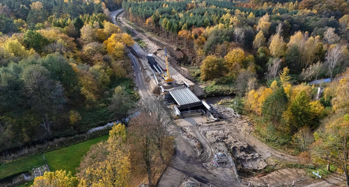 Wiadomości, Zamknięcie ruchu objazd - zdjęcie, fotografia